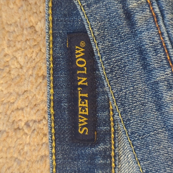 Lucky Brand 10/30 Sweet N Low Semi-Distressed Bootcut Denim Blue Jeans Faded - Picture 6 of 16